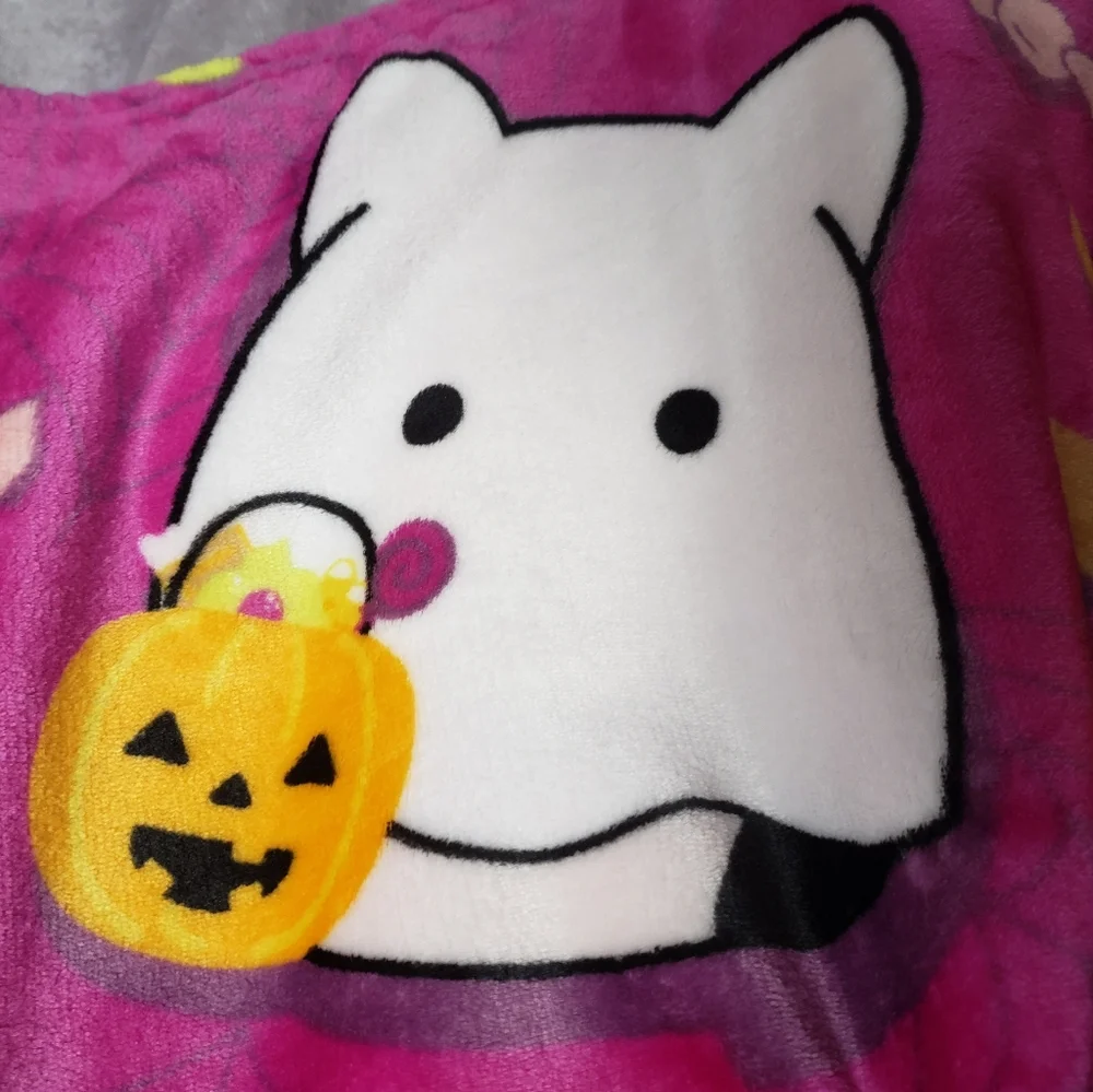 Squishmallows Cam The Cat Halloween Super Soft Plush Throw Blanket 50